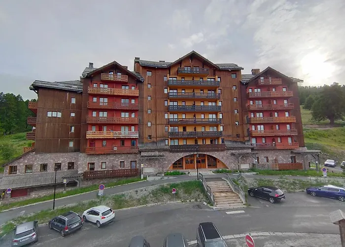 Risoul Appartement 2 Chambres Piscine Balcons De Sirius