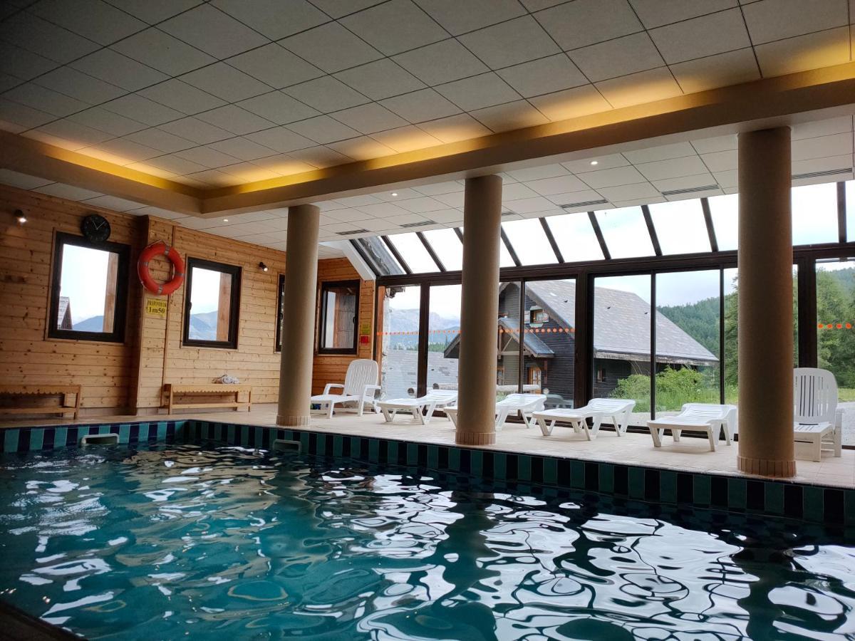 2 Piscine Balcons De Sirius Apartment Risoul